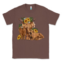 Chestnut highland cow family Classic Tee - RanaPortraitStore