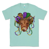 Seafoam highland cow with mardi gras hat Classic Tee - RanaPortraitStore