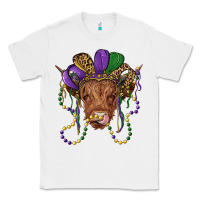White highland cow with mardi gras hat Classic Tee - RanaPortraitStore