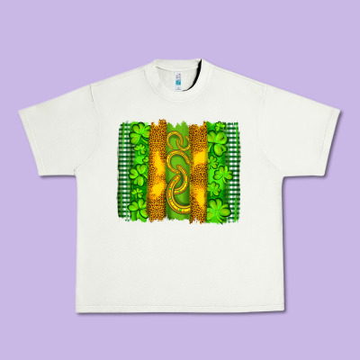 Saint Patricks Horseshoe Shamrock Leopard Glitter Brushstroke Urban Heavy Tee Designed By Artiststas