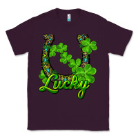 Plum lucky shamrock horseshoe Classic Tee - RanaPortraitStore