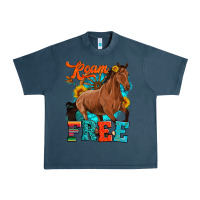 Midnight Navy roam free galloping Urban Heavy Tee - Artiststas