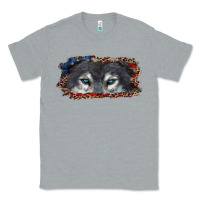 Heather Grey wolf eyes american flag Classic Tee - RanaPortraitStore