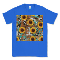 True Royal western sunflowers turquoise cowhide seamless background Classic Tee - RanaPortraitStore