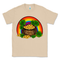 Mushroom st patricks shamrock gold leopard rainbow Classic Tee - RanaPortraitStore