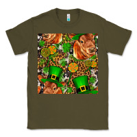 Army Green st patricks  cow with candy Classic Tee - FaDigitalArtStudio