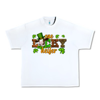 White st patricks one lucky heifer baby cow Urban Heavy Tee - Artiststas