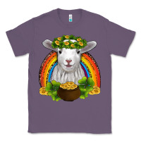 Lavender st patricks day baby sheep shamrocks gold rainbow Classic Tee - RanaPortraitStore