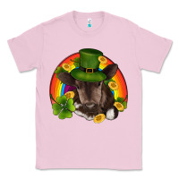 Bubblegum Pink st patricks day baby cow shamrock rainbow gold Classic Tee - RanaPortraitStore