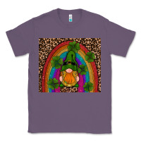 Lavender st patricks day gnomes shamrock rainwow Classic Tee - RanaPortraitStore