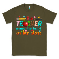 Army Green this teacher wears her heart on her sleeve Classic Tee - texasbilliewilder