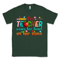 Sports Green this teacher wears her heart on her sleeve Classic Tee - texasbilliewilder