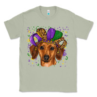 Matcha mardi gras hat dachshund Classic Tee - RanaPortraitStore