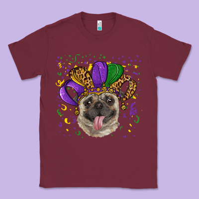 Classic Tee mardi gras hat pug