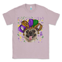 Lilac mardi gras hat pug Classic Tee - RanaPortraitStore