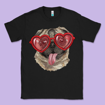 Classic Tee pug with love glasses