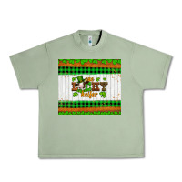 Oil Green st patricks one lucky heifer Urban Heavy Tee - Artiststas
