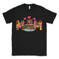 Black mom bear with sunflowers Classic Tee - RanaPortraitStore