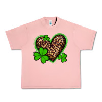Salmon st patricks day leopard heart with shamrocks Urban Heavy Tee - Artiststas
