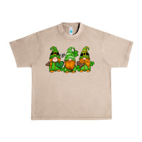 St Patricks Day Gnomes With Western Hearts And Shamrocks Urban Heavy Tee | Teevron