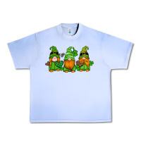 Grape Ice st patricks day gnomes with western hearts and shamrocks Urban Heavy Tee - Artiststas