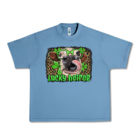 Pebble Blue lucky heifer with glasses st patricks Urban Heavy Tee - Artiststas