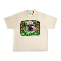 Sandshell lucky heifer with glasses st patricks Urban Heavy Tee - Artiststas