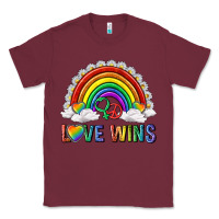 Burgundy love wins with daisy and heart Classic Tee - texasbilliewilder