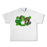 Lunar Rock st patricks day gnome with western hearts Urban Heavy Tee - Artiststas