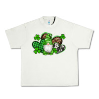 Pistachio st patricks day gnome with western hearts Urban Heavy Tee - Artiststas