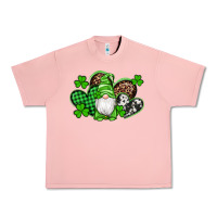 Salmon st patricks day gnome with western hearts Urban Heavy Tee - Artiststas