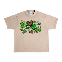 French Oak western st patricks day shamrocks and hearts Urban Heavy Tee - Artiststas