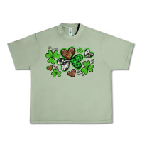 Oil Green western st patricks day shamrocks and hearts Urban Heavy Tee - Artiststas
