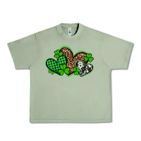 Oil Green st patricks day western hearts Urban Heavy Tee - Artiststas