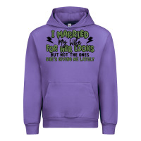 Tulip i married my wife for her looks Urban Hoodie - MaliasSmallBusiness