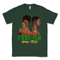 Sports Green living free ish since 1865 with afro black woman a Classic Tee - texasbilliewilder