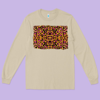 Long Sleeve Tee leopard glitter background