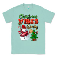 Seafoam christmas vibes only Classic Tee - BundleAndBundleShop