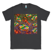 Smoke Mardi gras king cake and crawfish Classic Tee - RanaPortraitStore