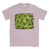 Lilac st patrick's day shamrock leopard background Classic Tee - RanaPortraitStore
