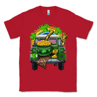 Red St Patrick's Day Truck With Pot Of Gold Horseshoe And Rainbow Classic Tee - RanaPortraitStore
