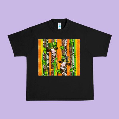 St Patricks Cow And Shamrock With Cowhide Urban Heavy Tee Designed By Artiststas