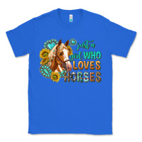 True Royal western just a girl who loves horses Classic Tee - texasbilliewilder