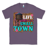 Lavender life is better in a small town Classic Tee - texasbilliewilder
