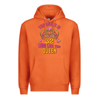 Carrot the queen is 32 long live the queen kopya Premium Hoodie - Jasminsmagicworld