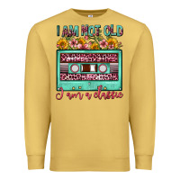 Antique Gold i am not old i am a classic sunflower floral casse Premium Sweatshirt - FaDigitalArtStudio