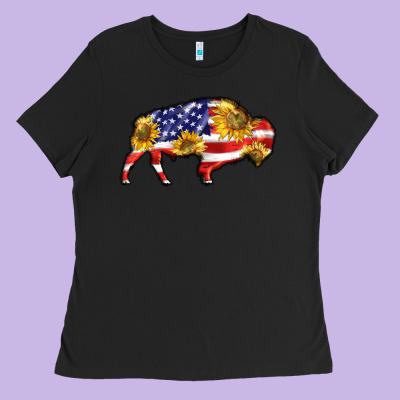 Bison Amerıcan Flag Ladies Tee Designed By Barkaloodesign