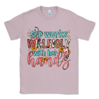 Lilac she works willingly with her hands Classic Tee - FaDigitalArtStudio