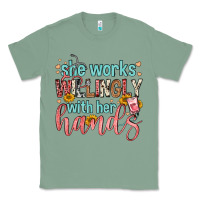Sage she works willingly with her hands Classic Tee - FaDigitalArtStudio