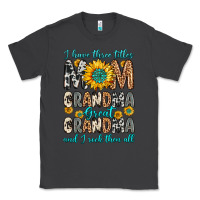 Smoke i have three tittles mom grandma great grandma Classic Tee - Zillion Design Studio